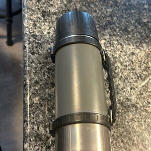 Thermos vintage vacuum bottle 781 flip n pour stopper quart cup silver cup